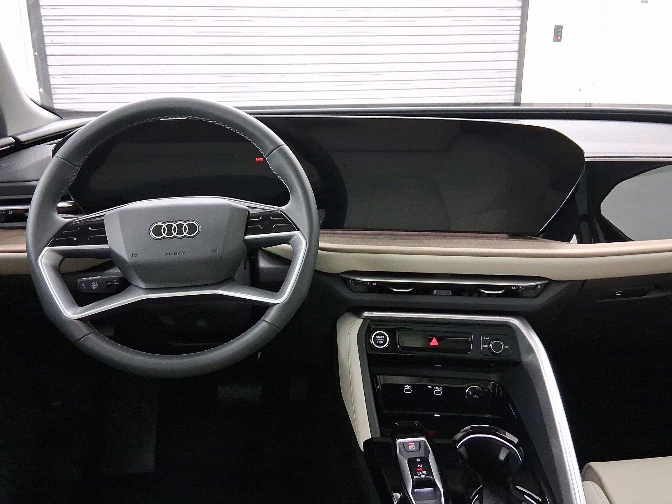 2025 Audi Q5 2.0T Premium Plus photo 4