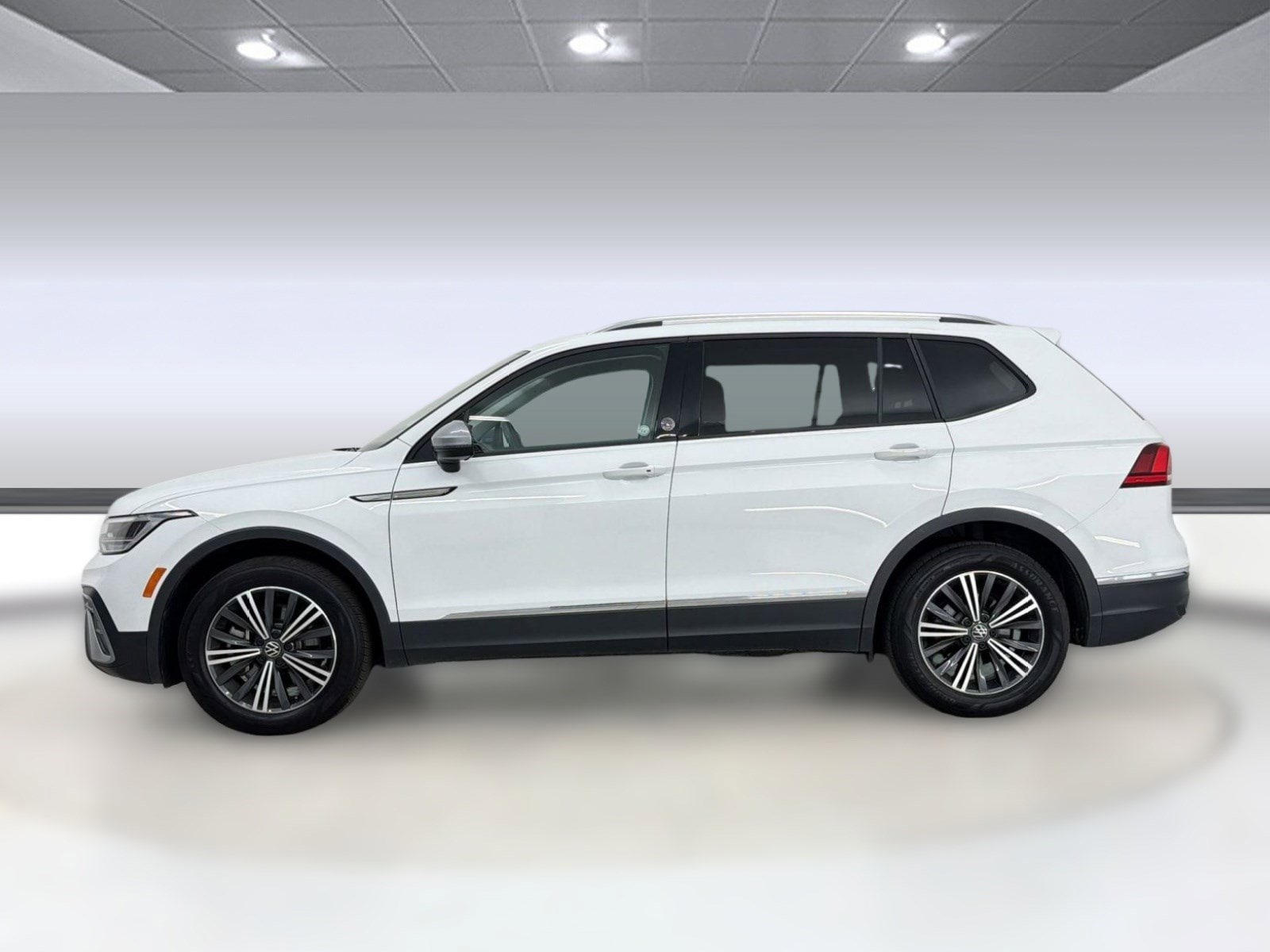3VVTB7AX8RM217304