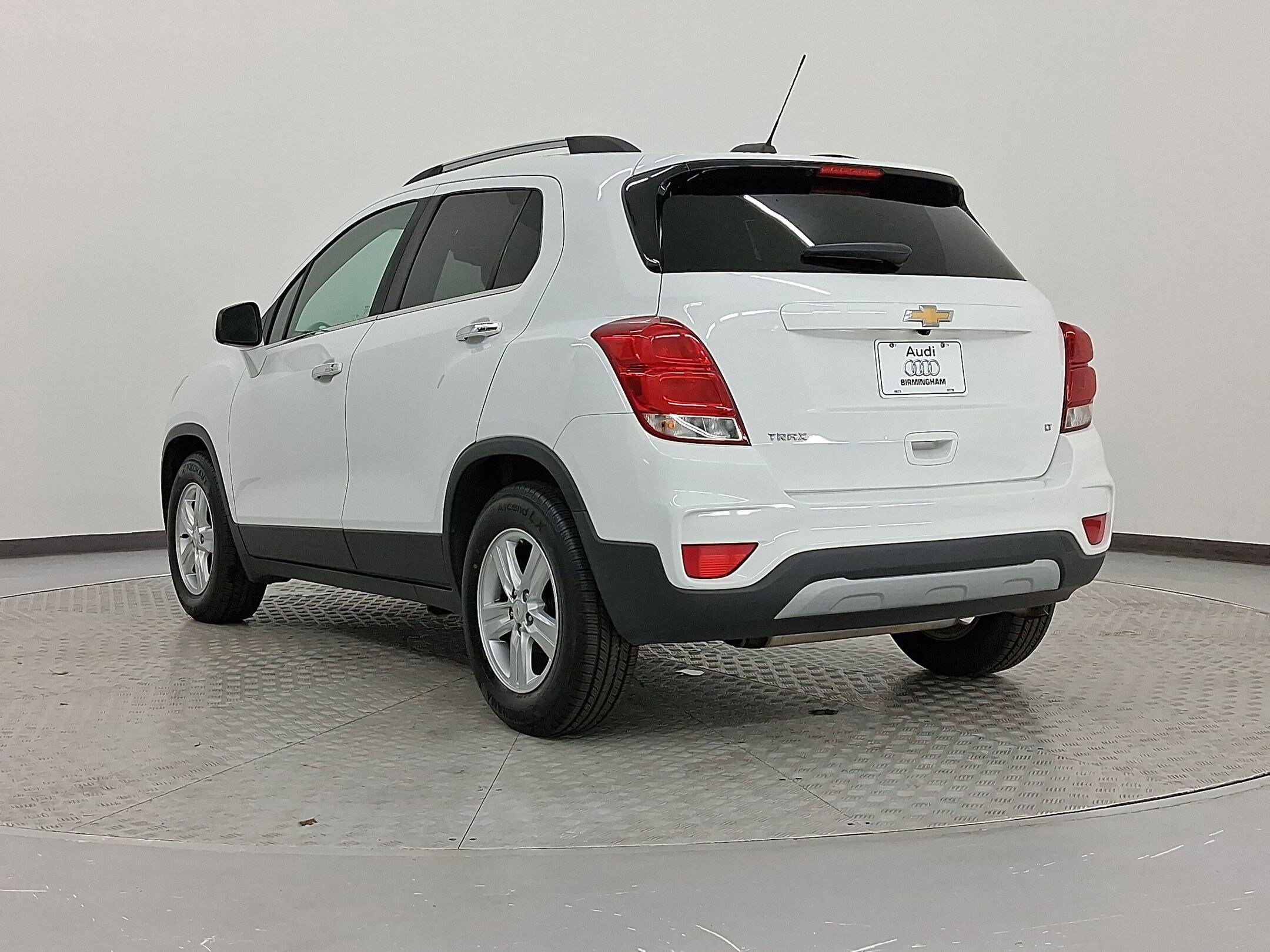 2018 Chevrolet Trax LT photo 3