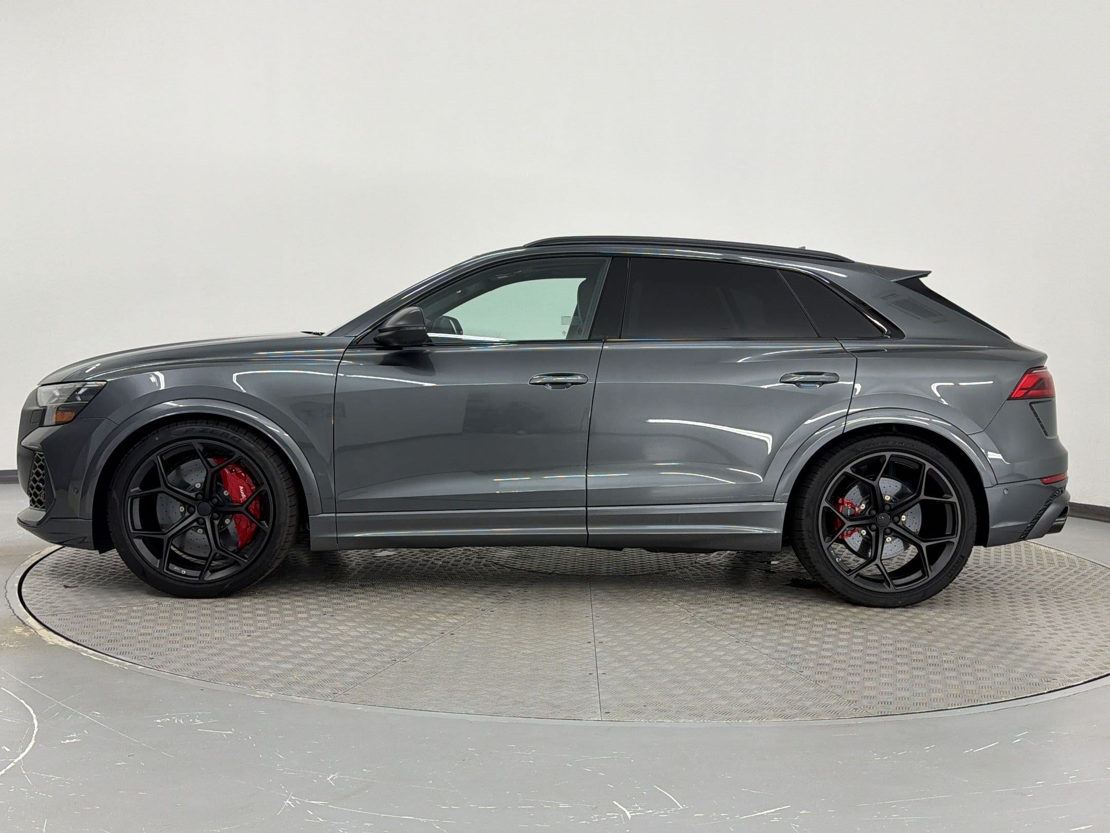 RS Q8 Performance SUV