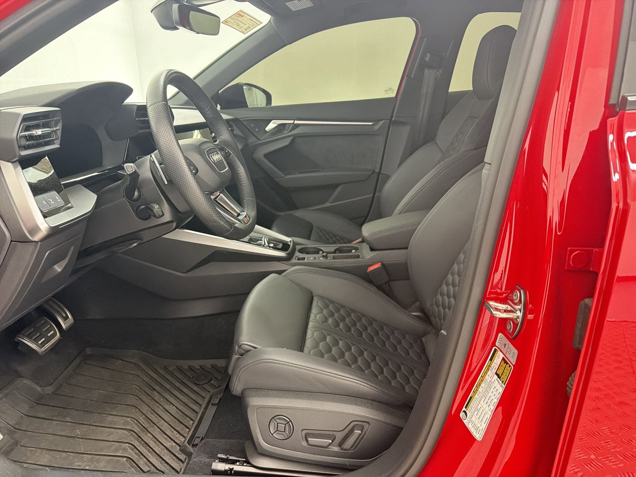 2022 Audi RS 3 2.5 TFSI photo 4
