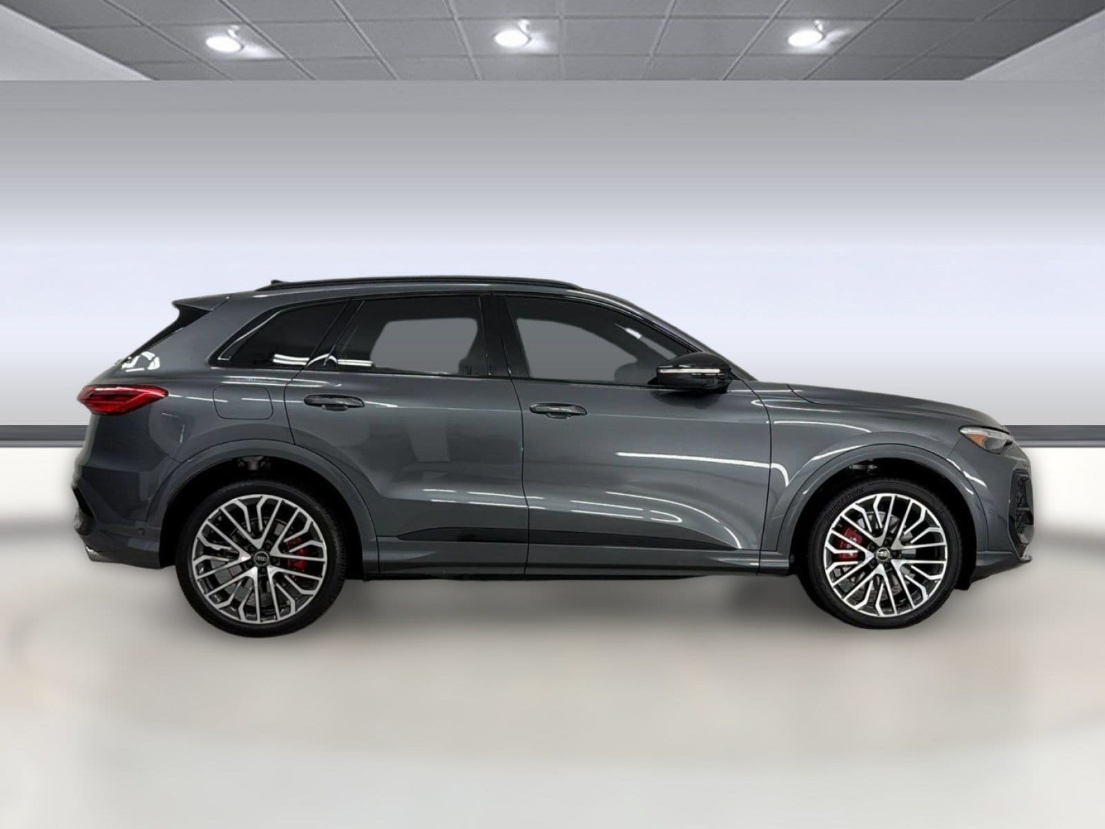 SQ5 Premium Plus SUV