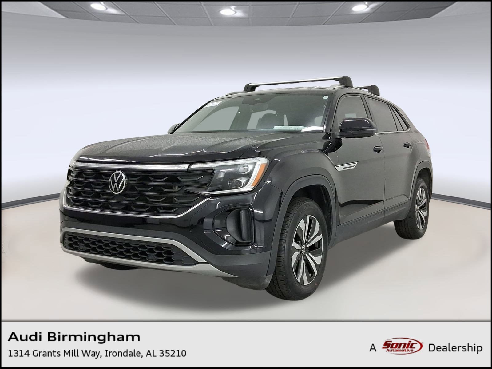 2024 Volkswagen Atlas Cross Sport SE's photo