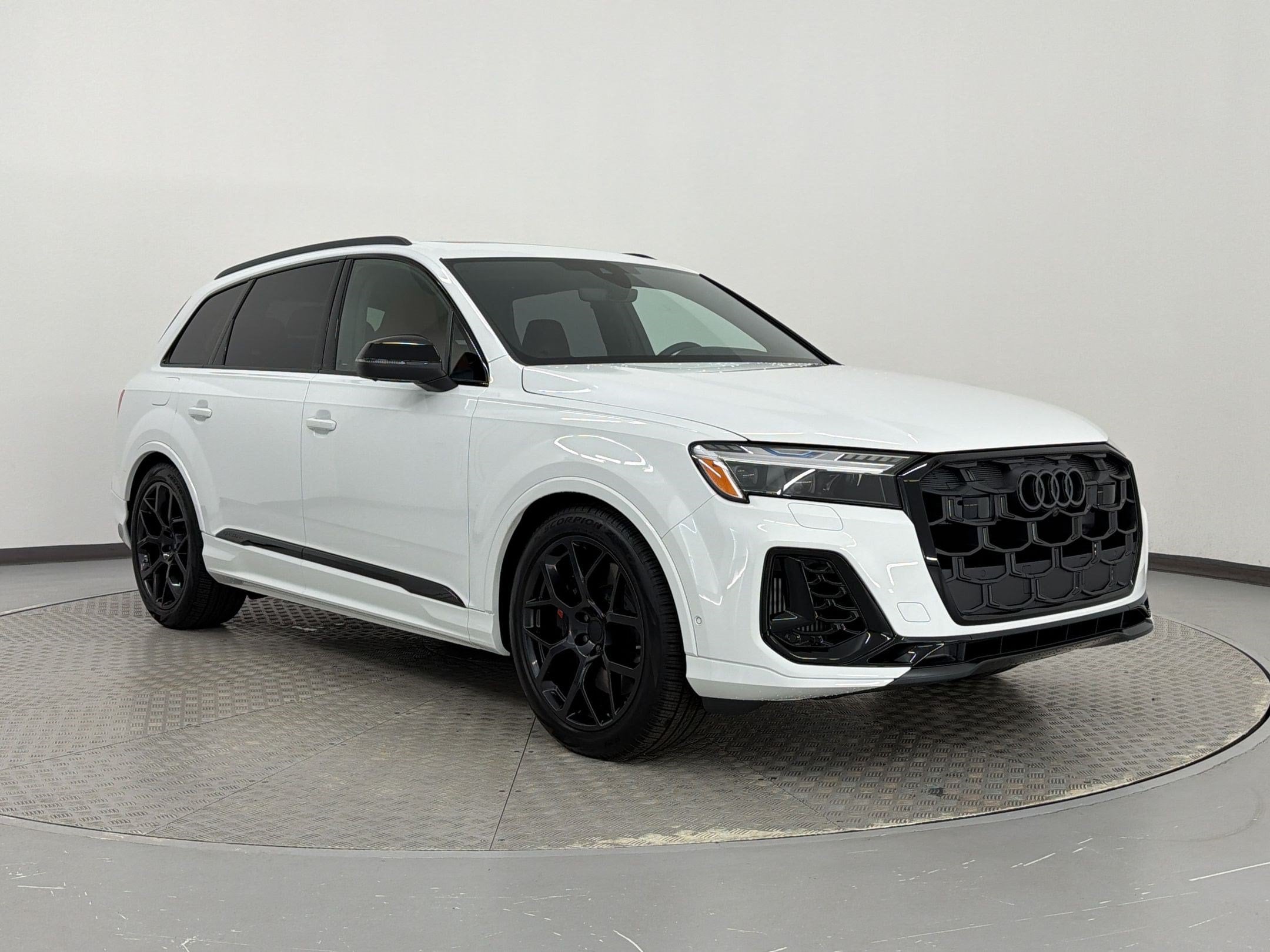 SQ7 Prestige SUV