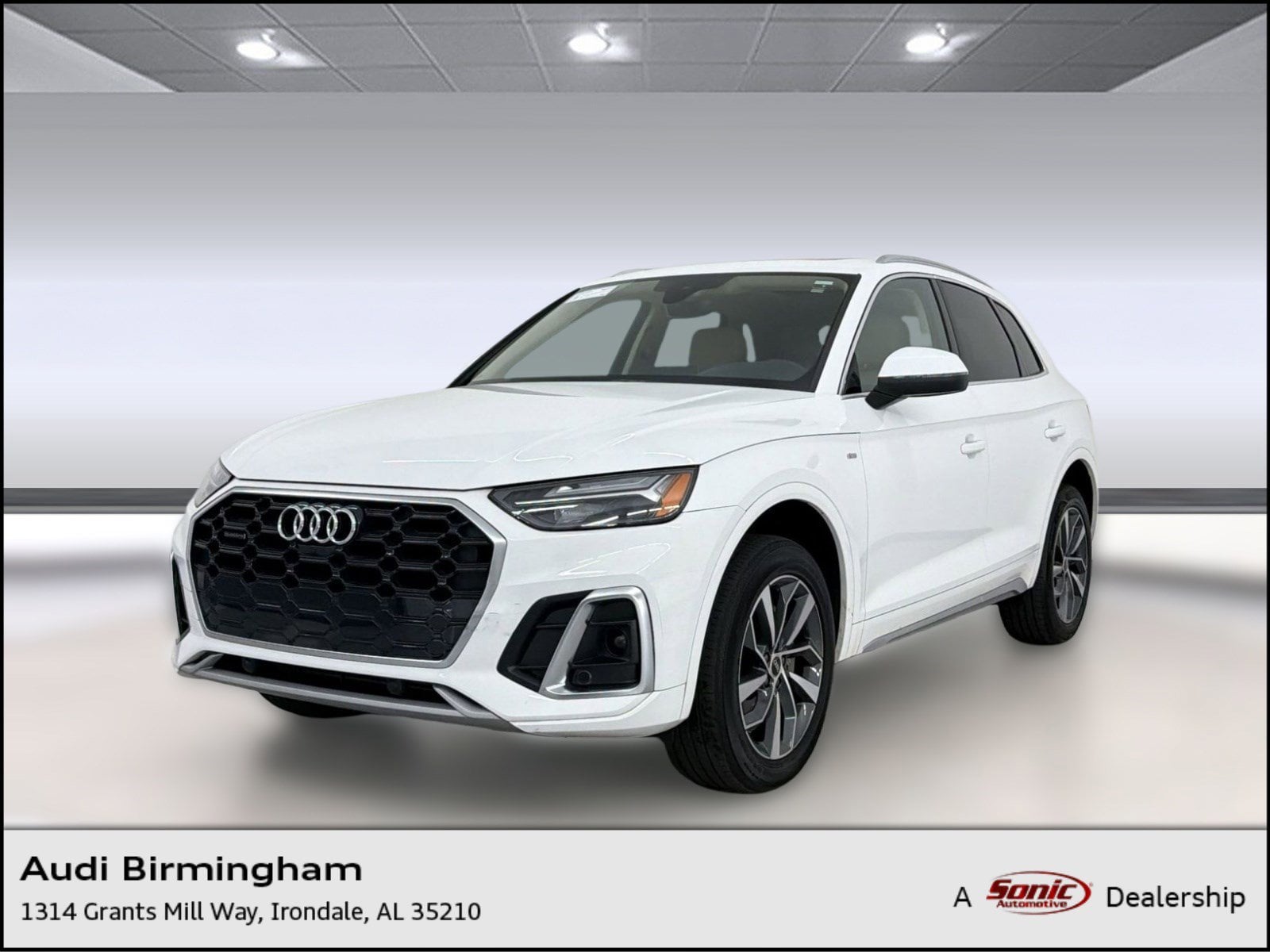 2023 Audi Q5 45 Premium Plus's photo