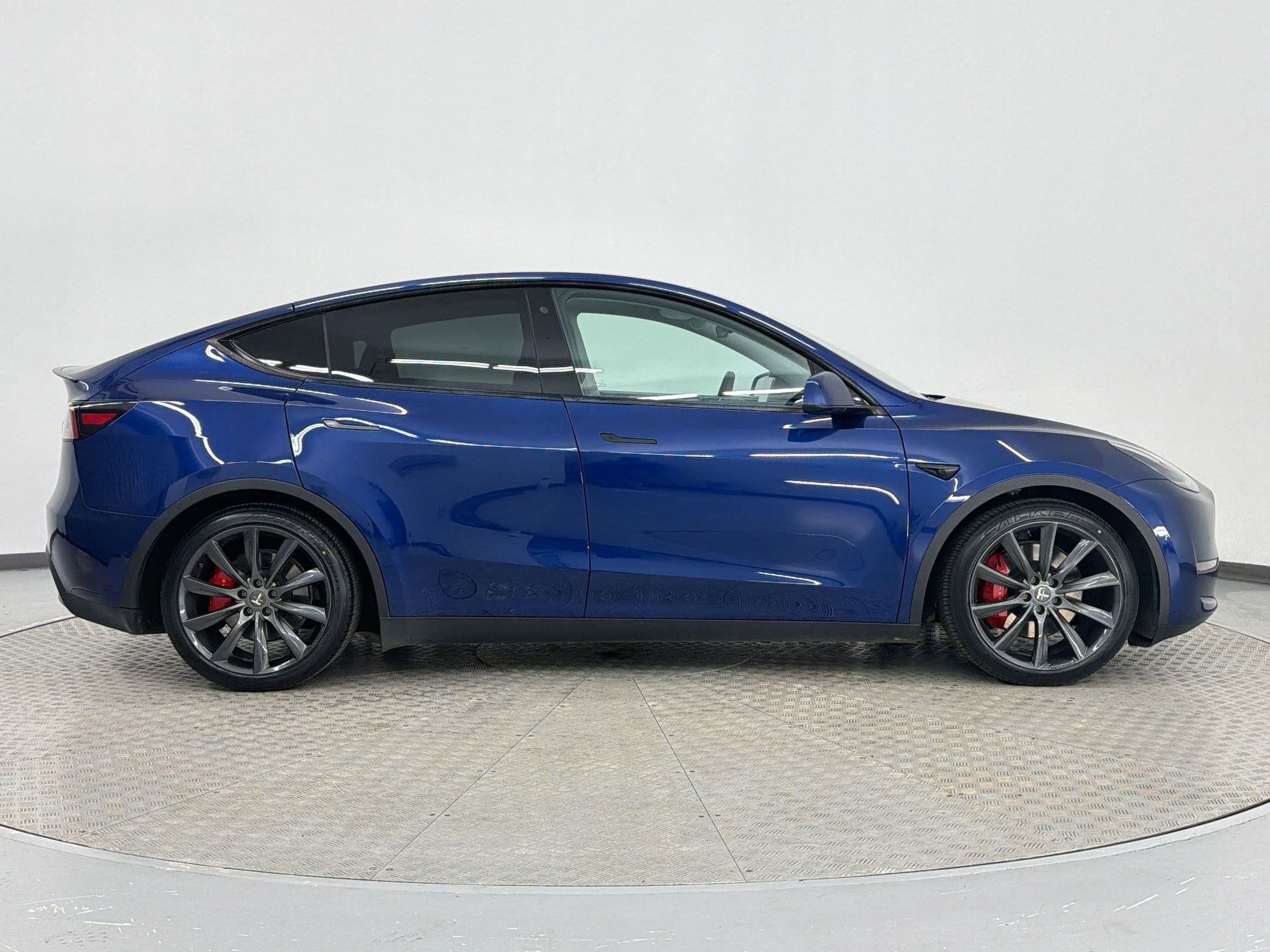 2020 Tesla Model Y Performance photo 3