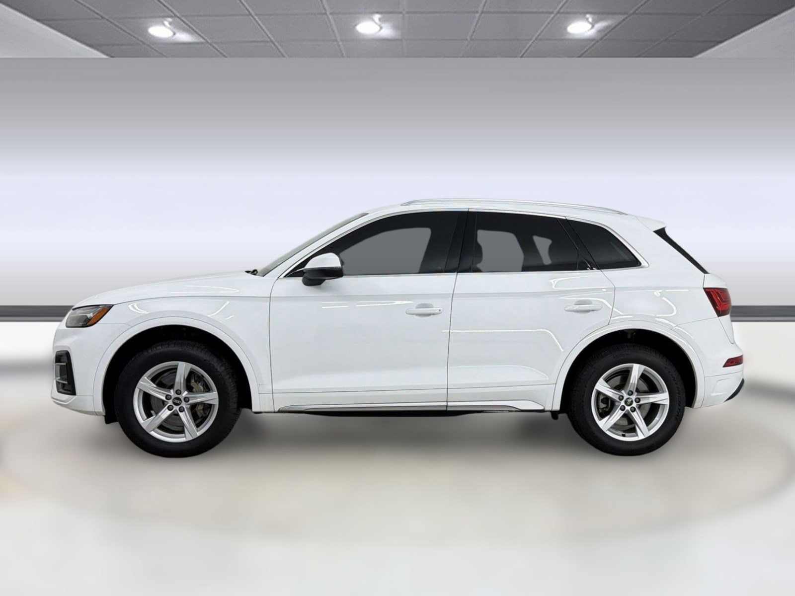 2021 Audi Q5 Premium photo 2