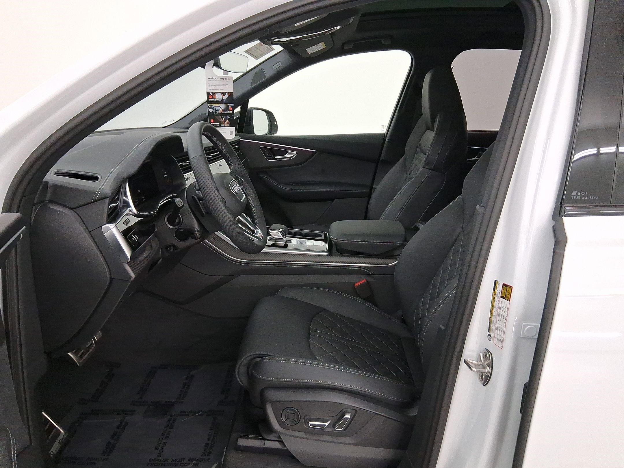 SQ7 Premium Plus SUV