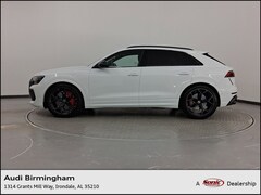 2025 Audi RS Q8 4.0T performance SUV