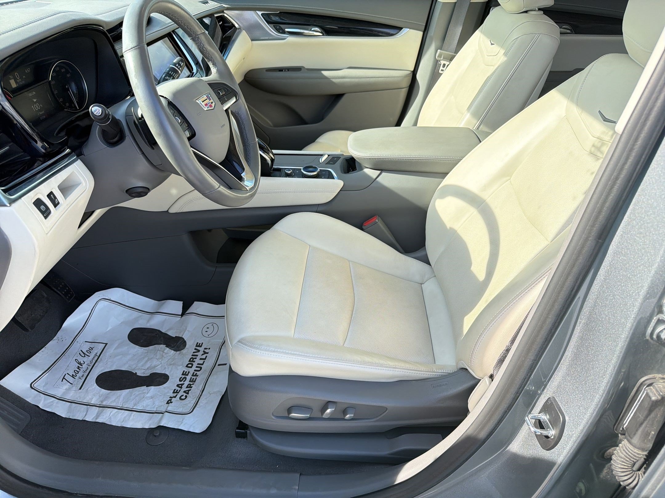 XT6 FWD Premium Luxury SUV