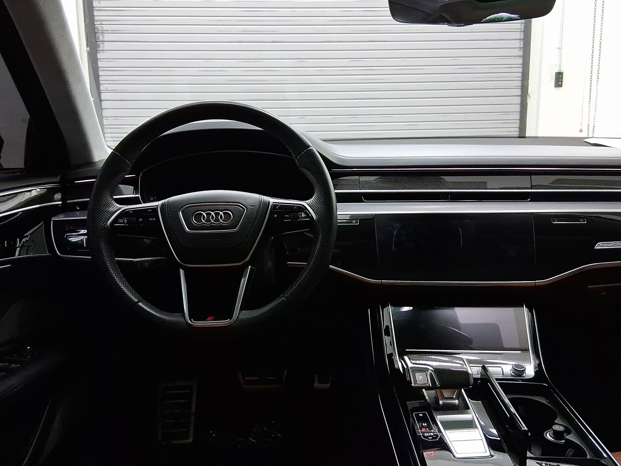 2023 Audi S8 Plus photo 4