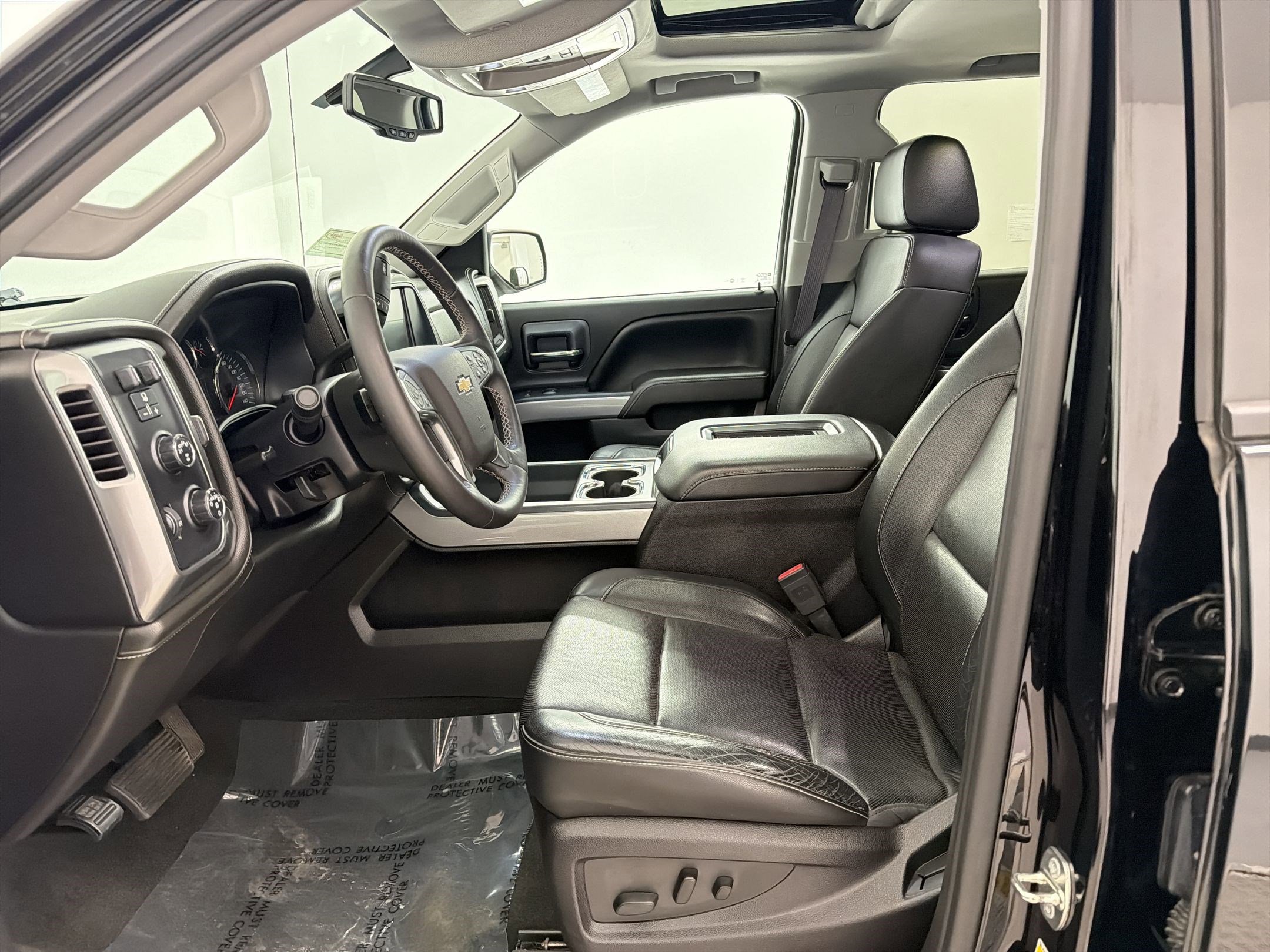 2017 Chevrolet Silverado 1500 LTZ photo 4