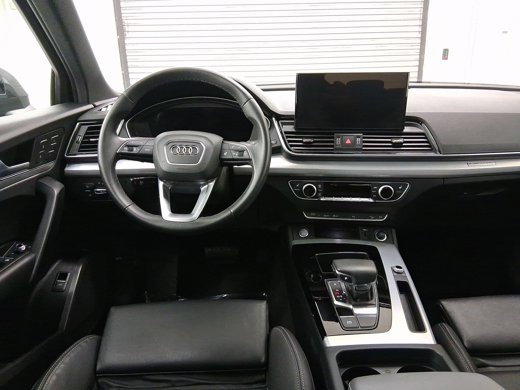 2025 Audi Q5 S line Premium photo 4