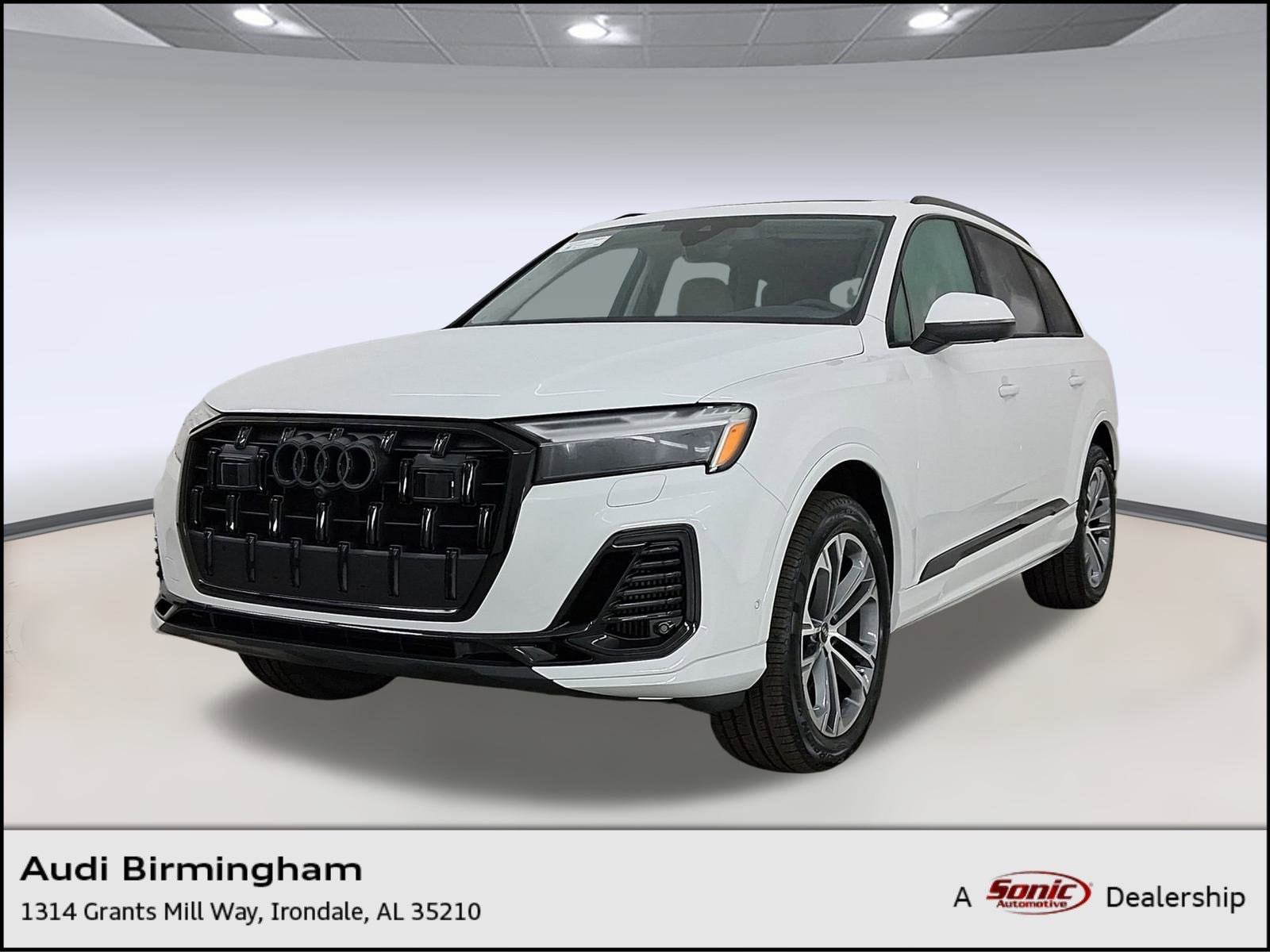 2026 Audi Q7 Premium's photo
