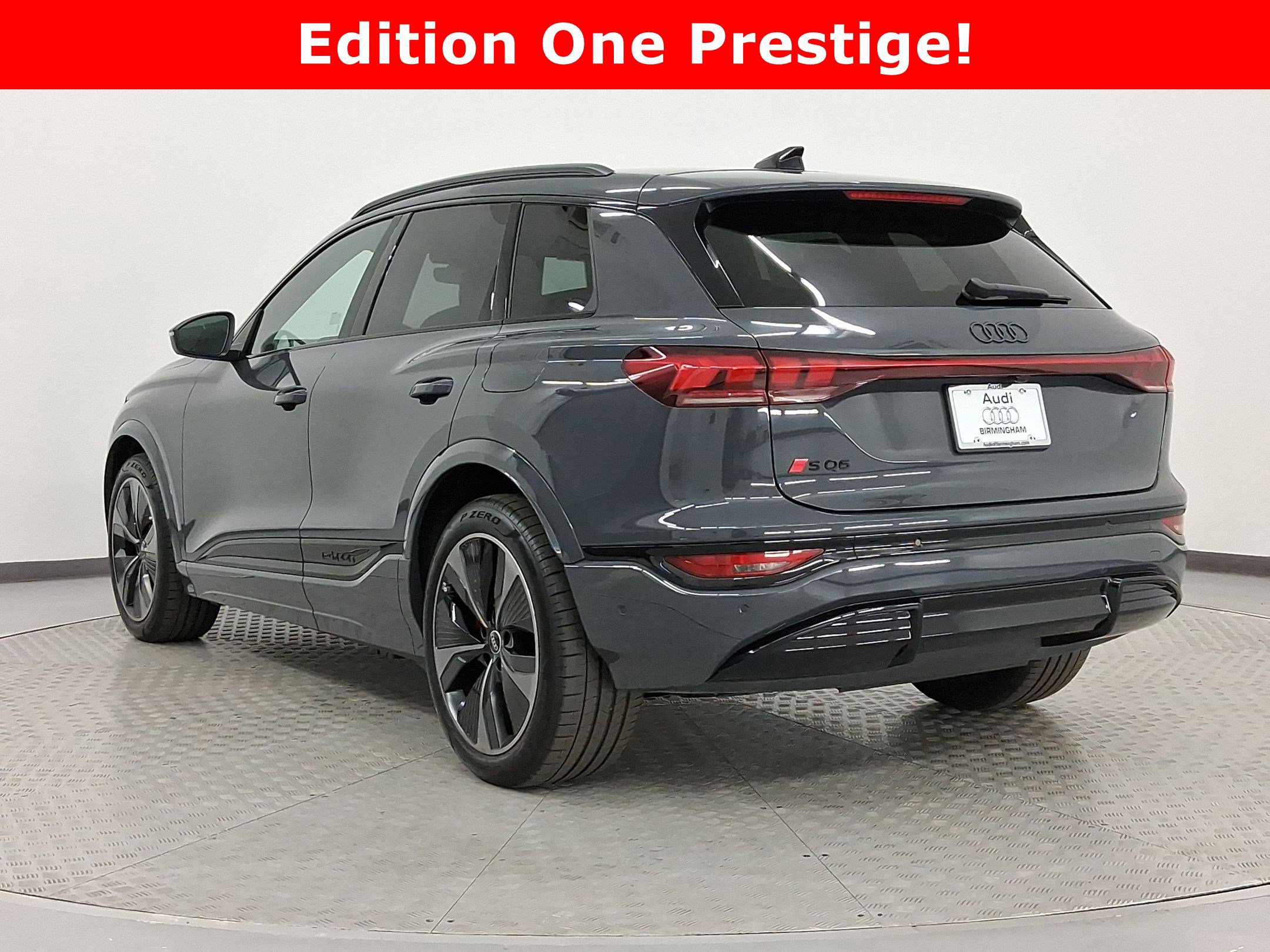 2025 Audi SQ6 photo 3