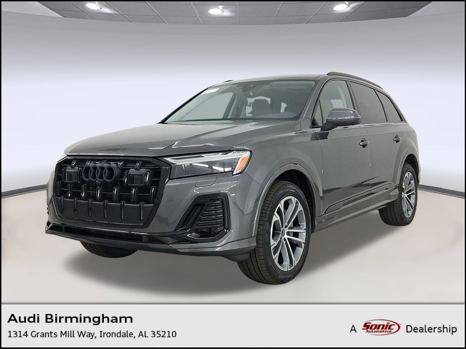 2026 Audi Q7 Premium's photo