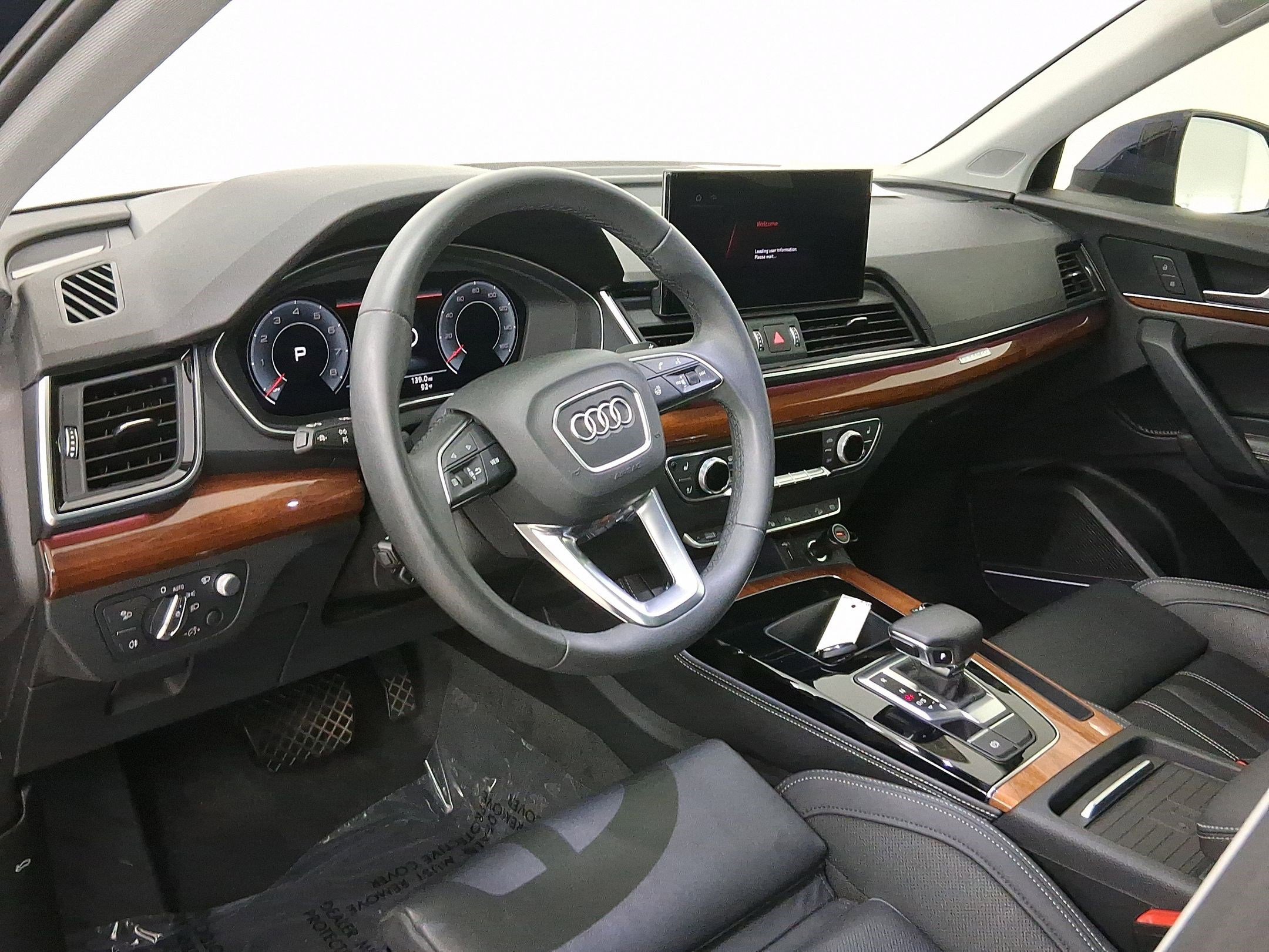 2021 Audi Q5 45 Premium photo 3