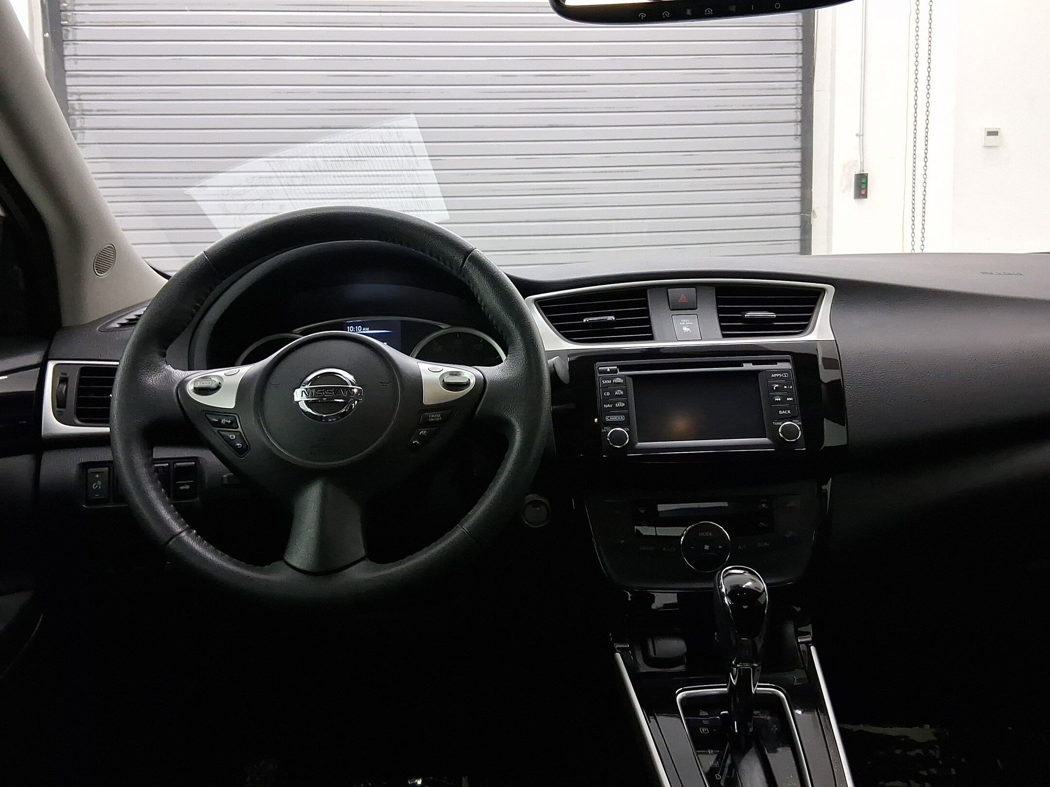 2017 Nissan Sentra SL photo 4