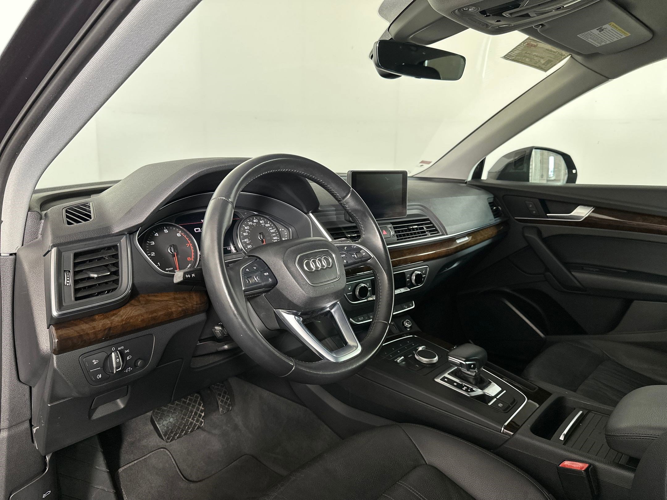 2020 Audi Q5 45 Premium photo 3