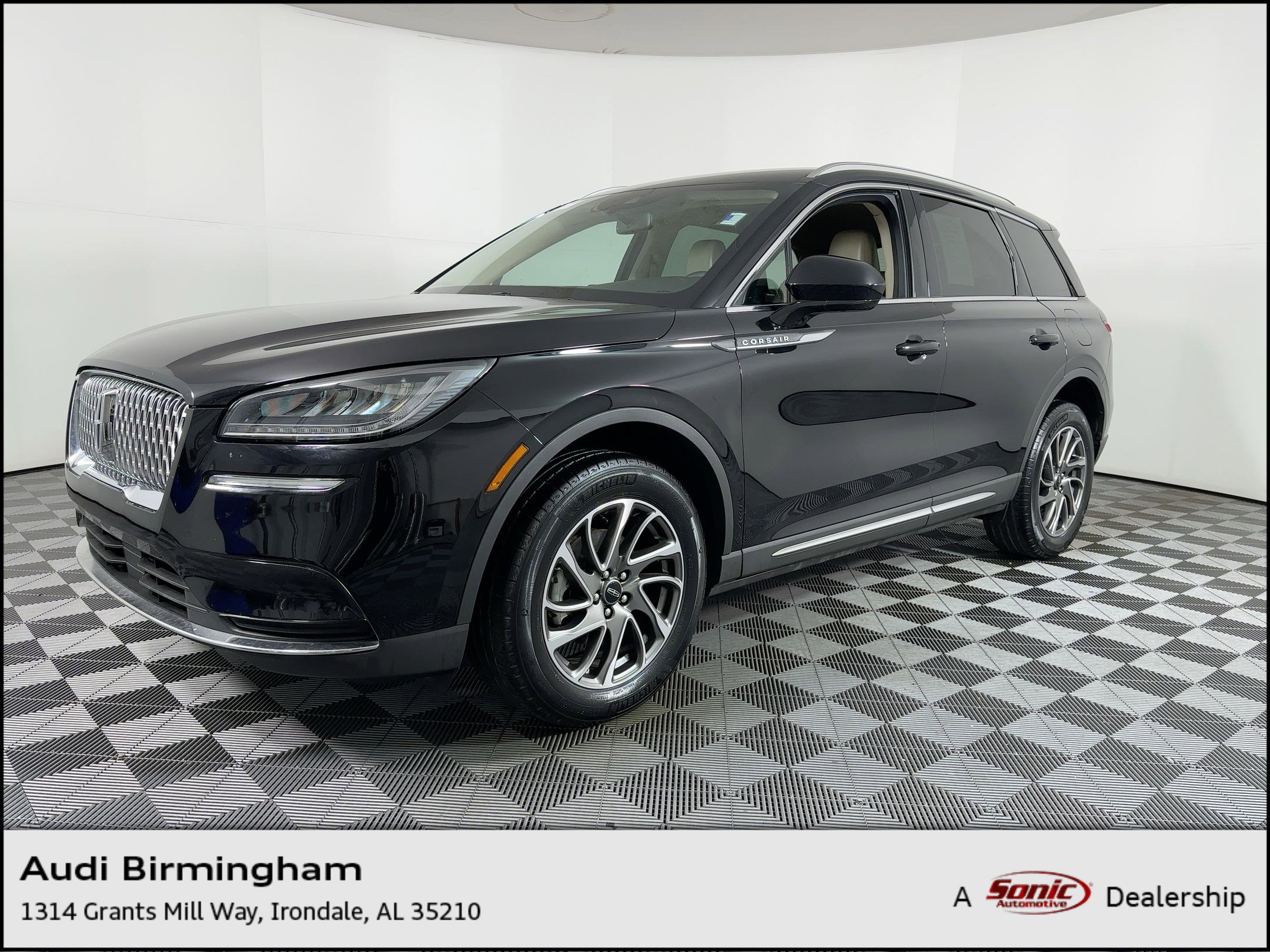 2021 Lincoln Corsair Base's photo