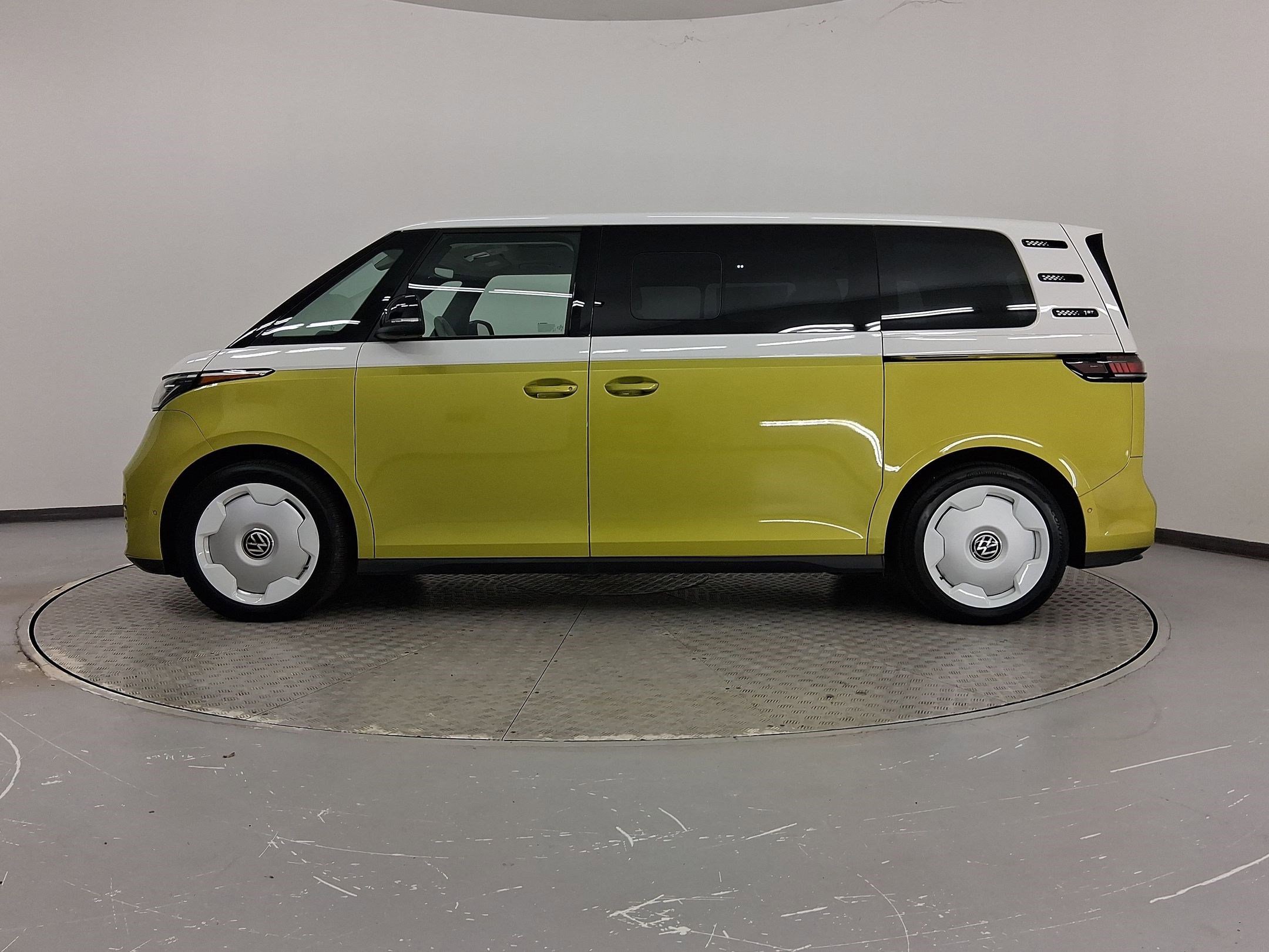 Used 2025 Volkswagen ID. Buzz 1st Edition with VIN WVG5WVEB5SH006274 for sale in Irondale, AL