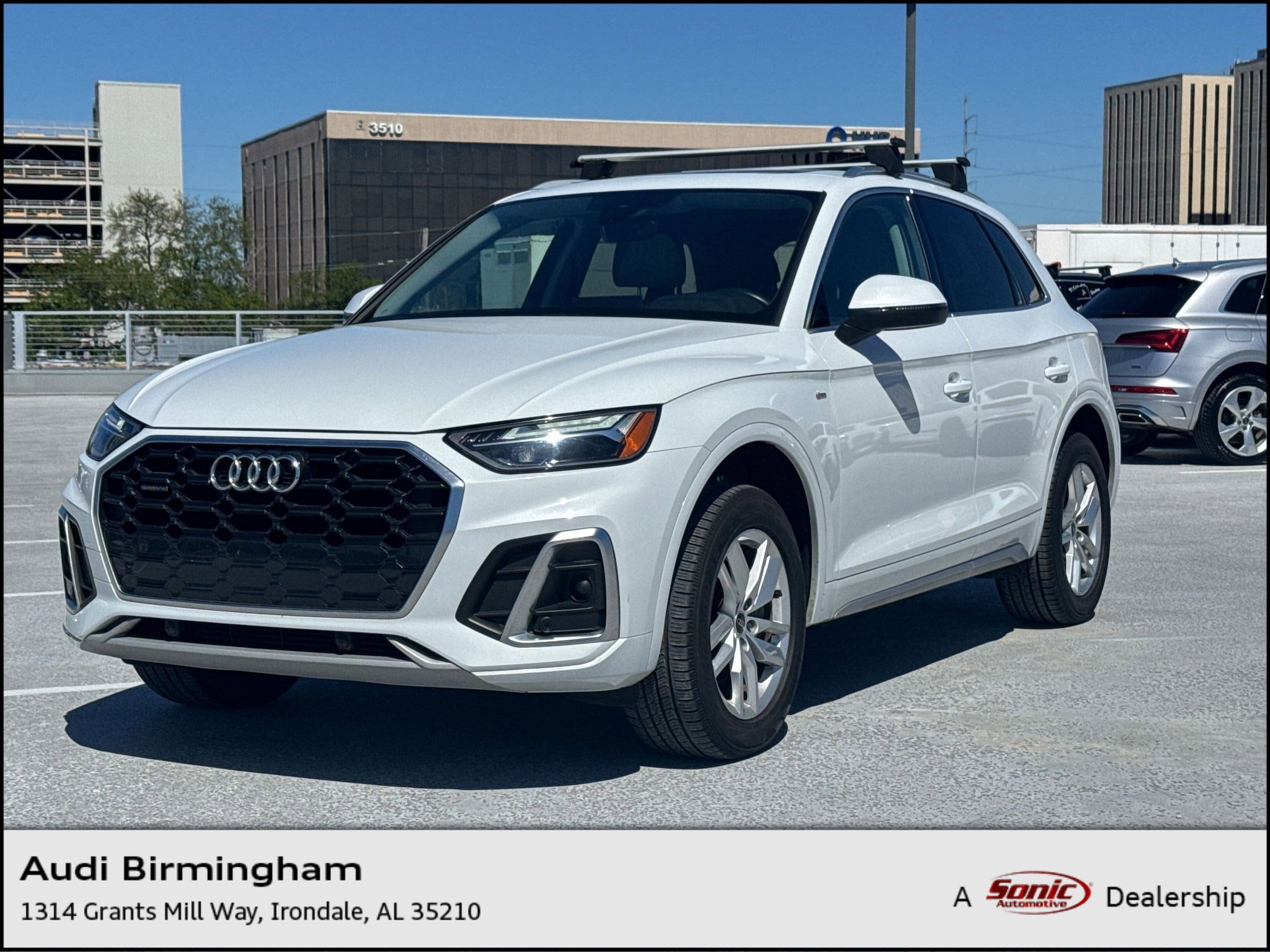 2023 Audi Q5 45 Premium's photo
