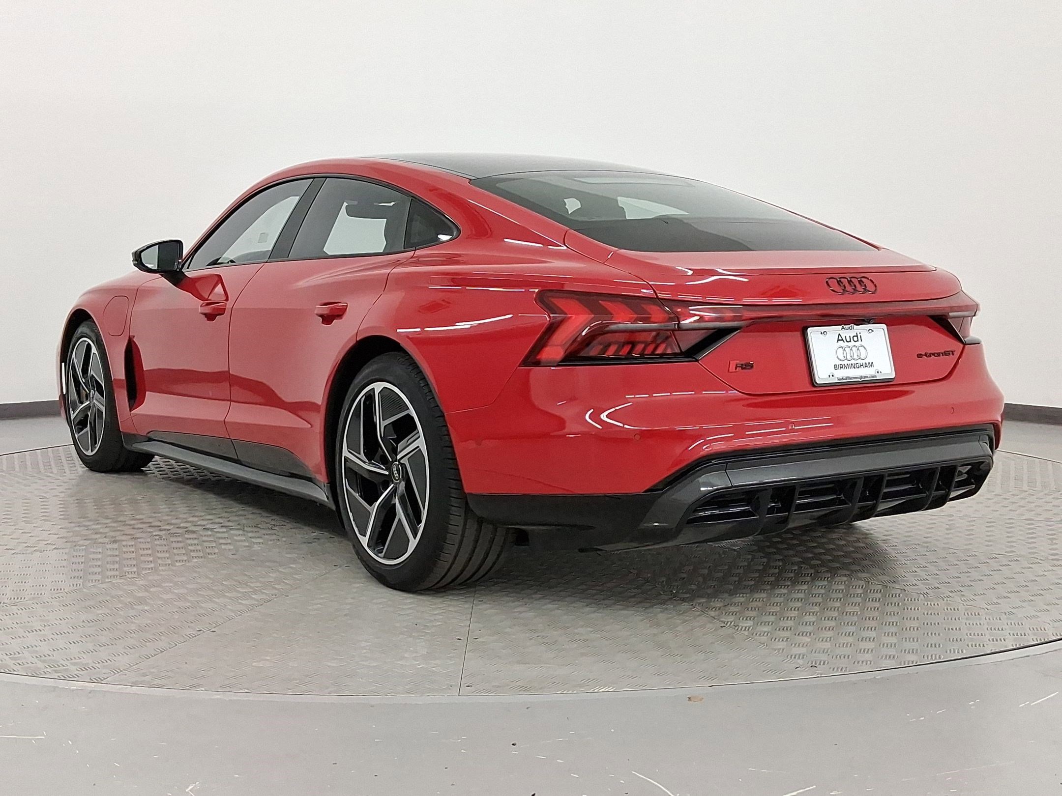2024 Audi RS e-tron GT Base photo 3