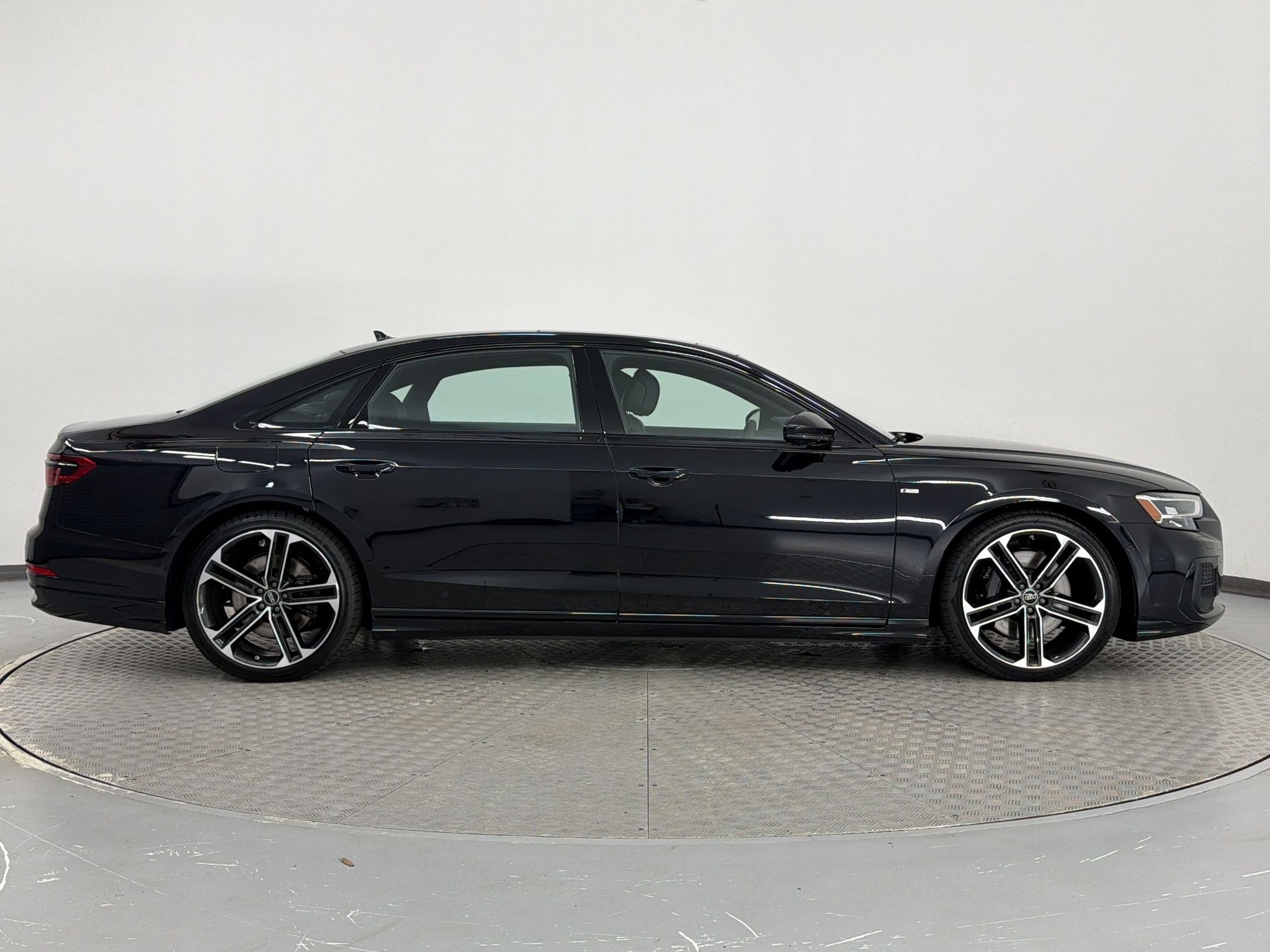 A8 L Quattro Sedan