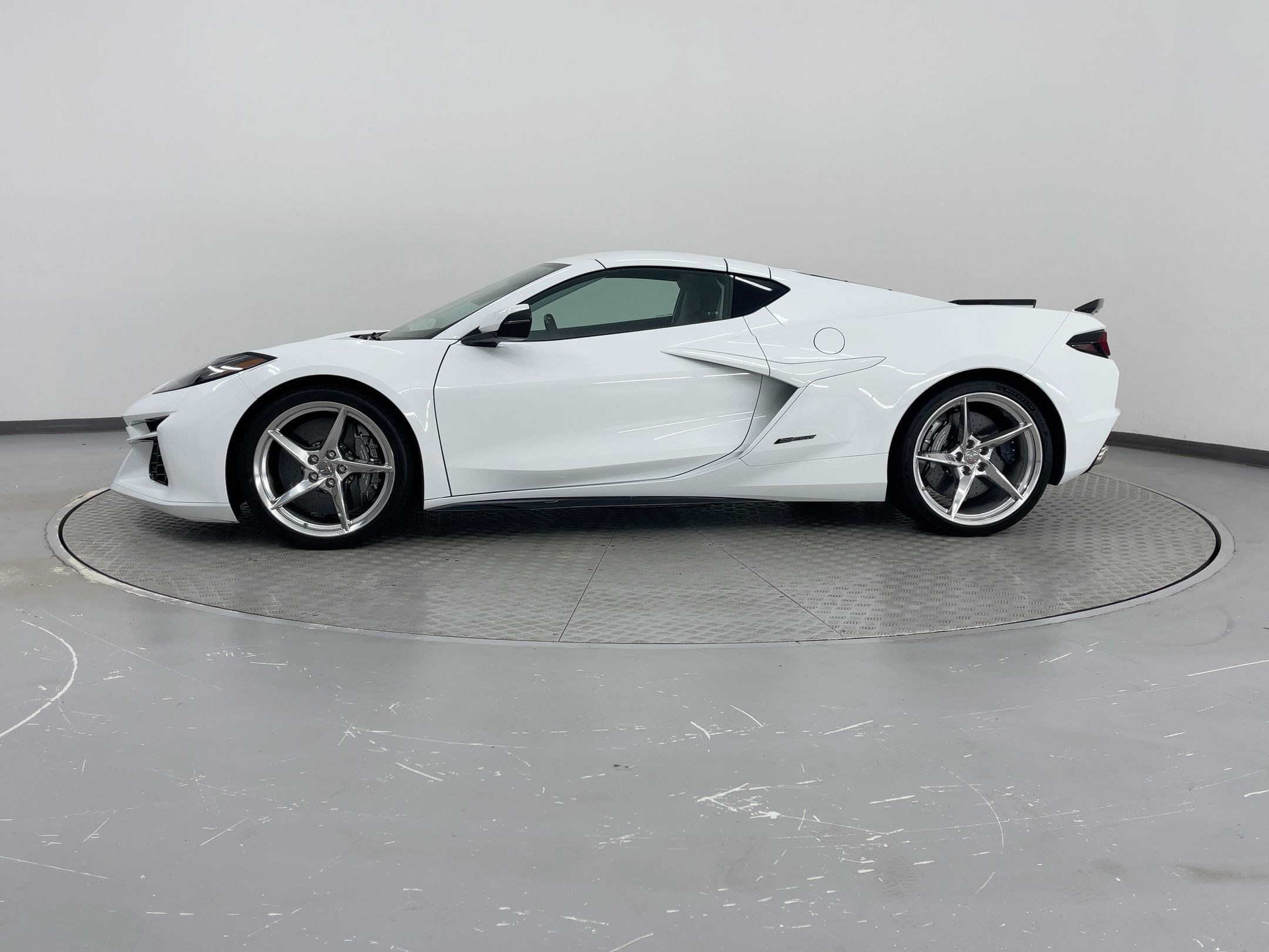 2024 Chevrolet Corvette Stingray 3LZ Coupe photo 2