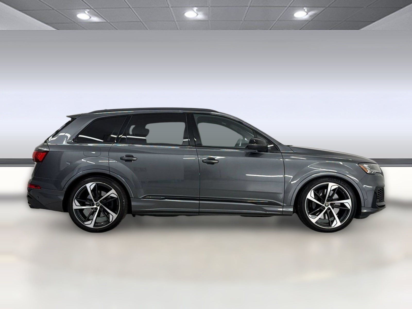 SQ7 Prestige SUV