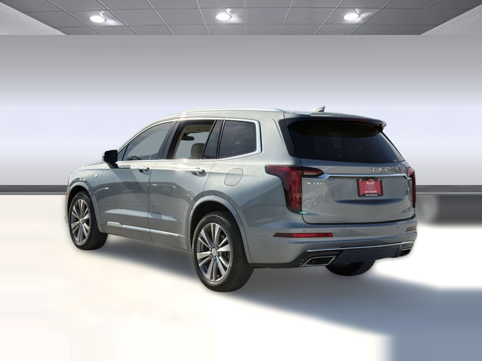 XT6 FWD Premium Luxury SUV