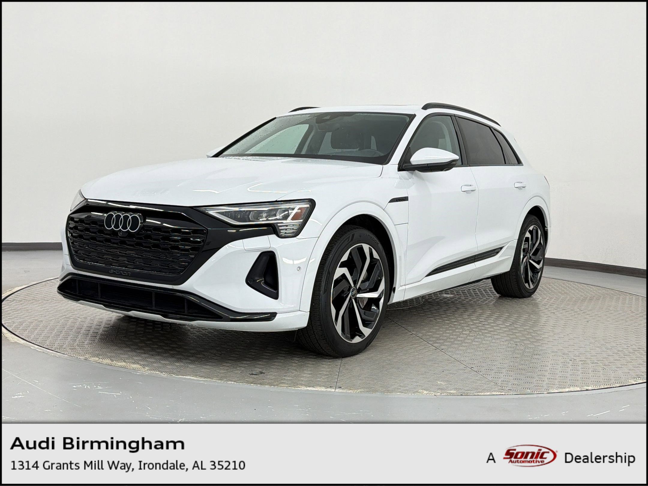 2024 Audi Q8 e-tron 55 114 kWh Premium Plus quattro's photo