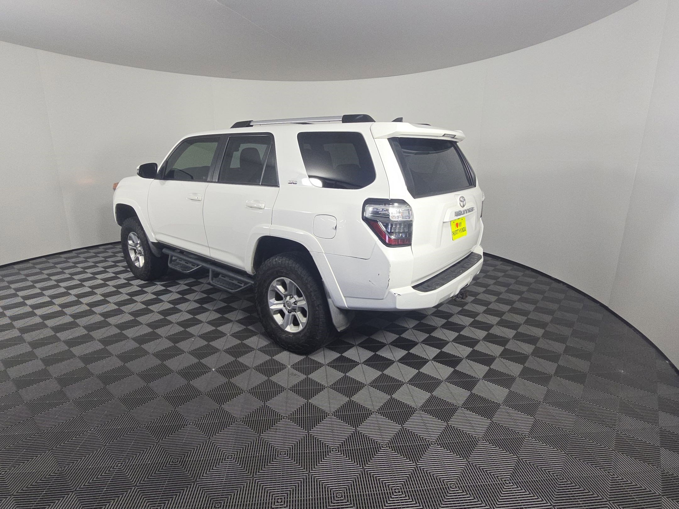 2020 Toyota 4Runner SR5 Premium photo 2