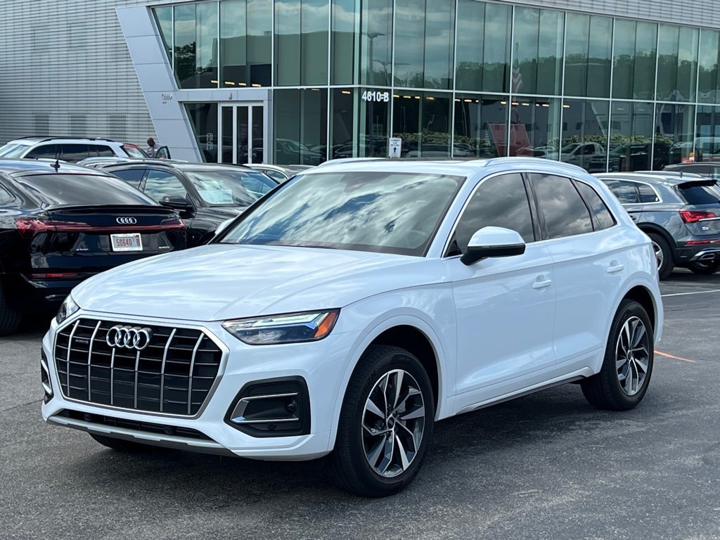 Used 2021 Audi Q5 Premium with VIN WA1AAAFY7M2075545 for sale in Indianapolis, IN