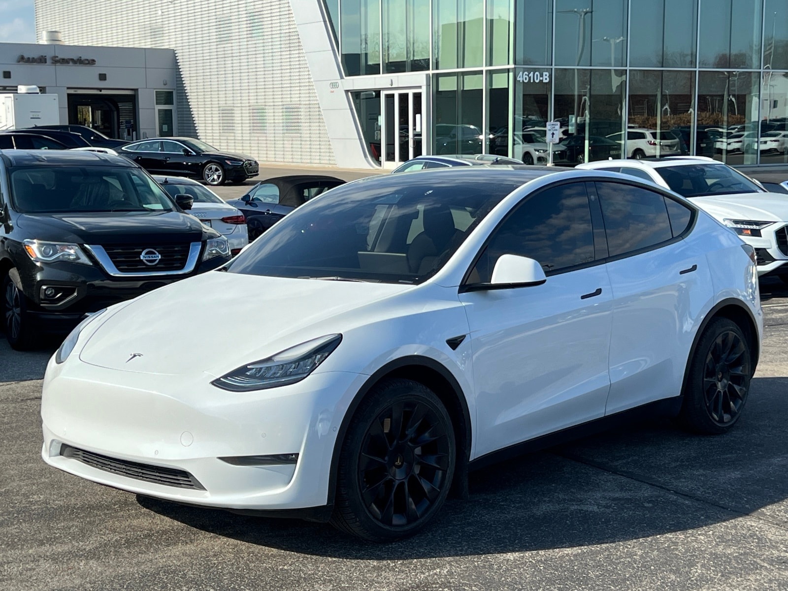 Used 2021 Tesla Model Y Long Range with VIN 5YJYGDEE5MF090716 for sale in Indianapolis, IN