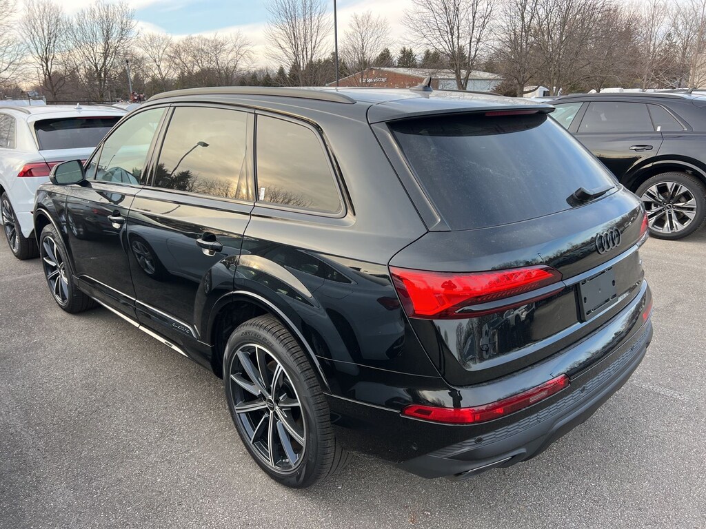 New 2026 Audi Q7 45 Premium Plus SUV