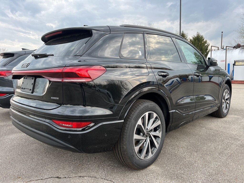 2025 Audi Q6 E-tron Premium photo 4
