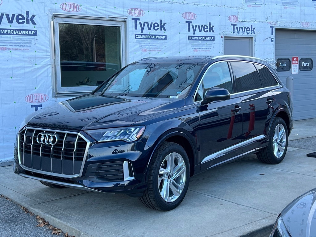 Fitting a wire free Dash Cam on the Audi Q7