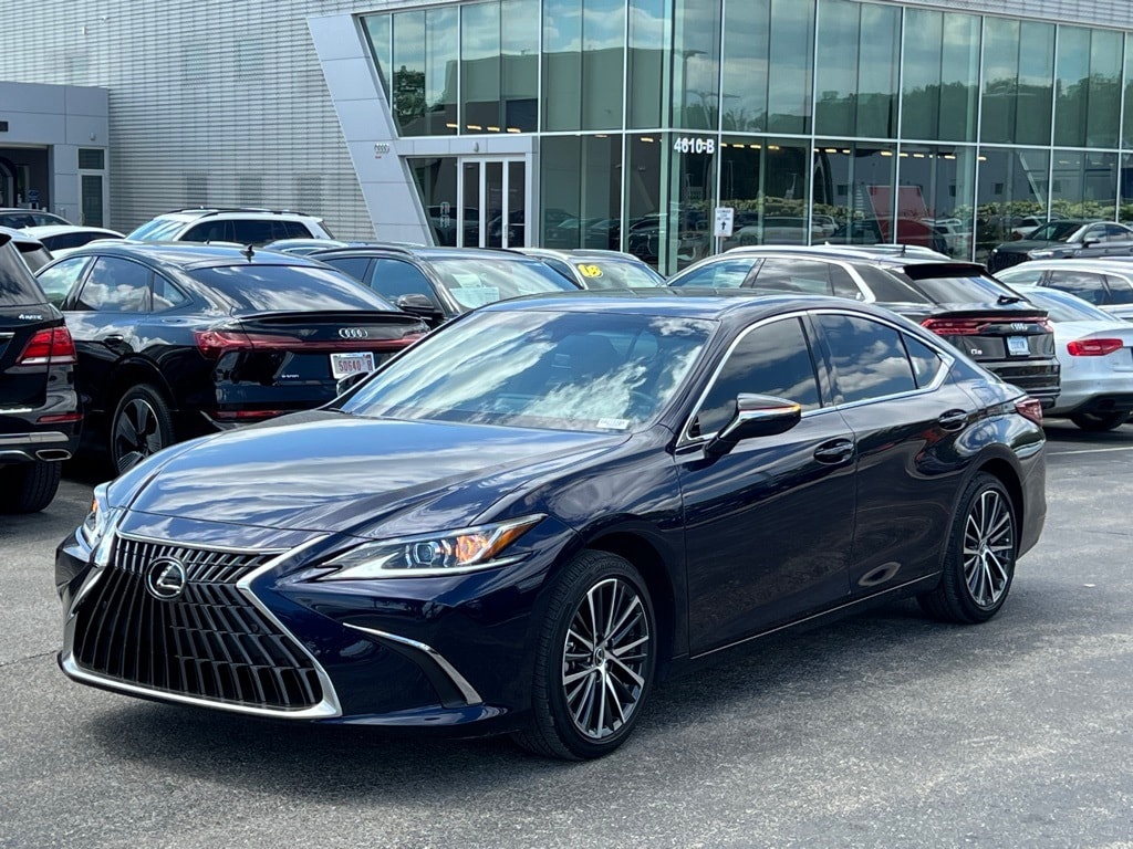 Used 2022 Lexus ES 350 with VIN 58ADZ1B19NU122914 for sale in Indianapolis, IN