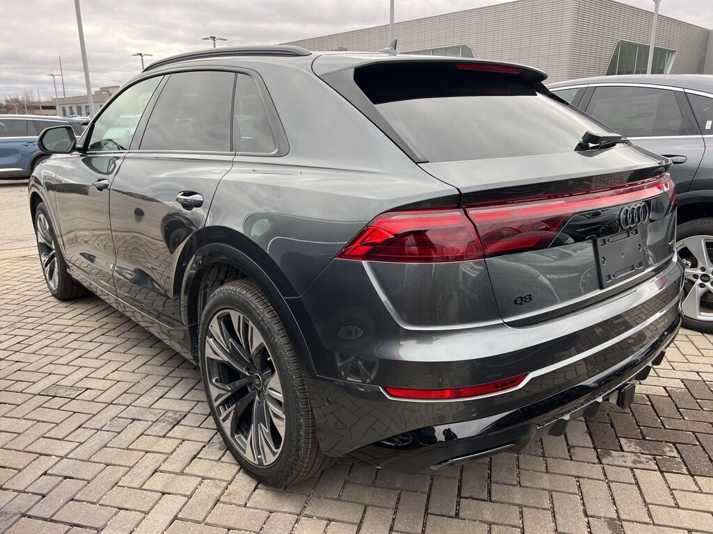 New 2026 Audi Q8 SUV