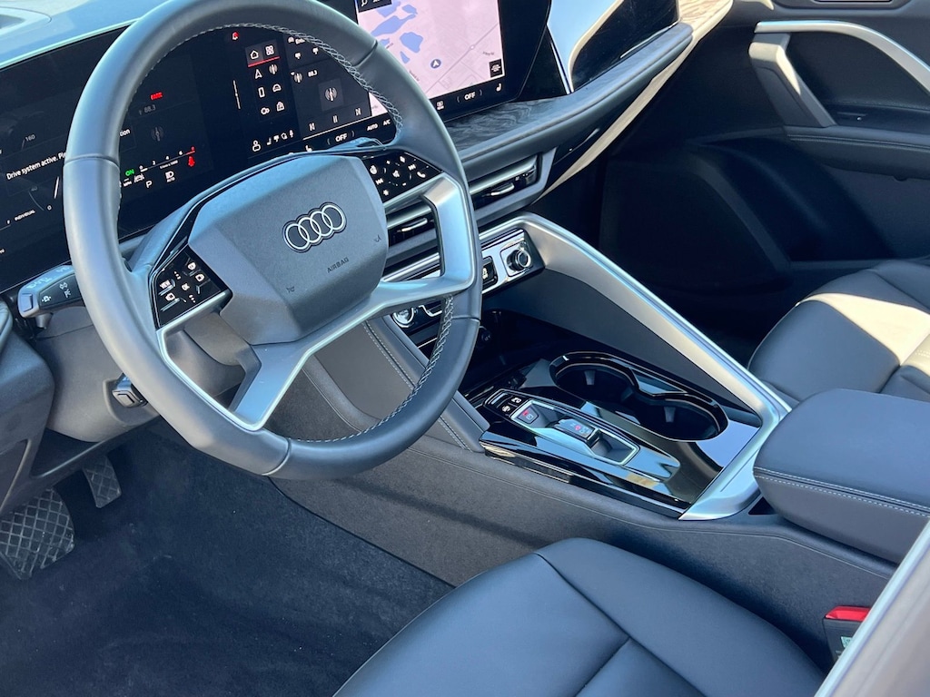 Used 2025 Audi Q5 2.0T Premium Plus SUV