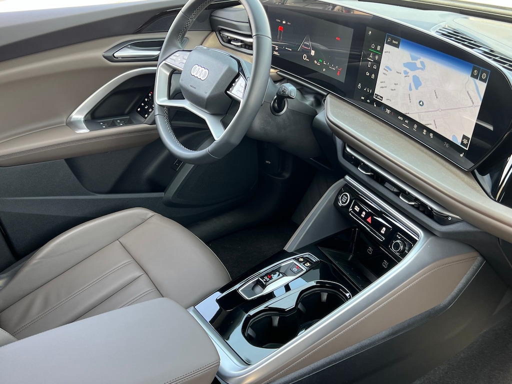 Used 2025 Audi Q5 2.0T Premium SUV