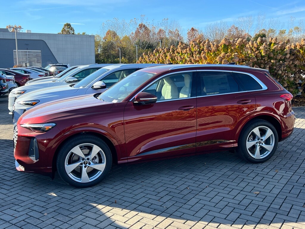 New 2025 Audi All-new Q5 2.0T Prestige SUV