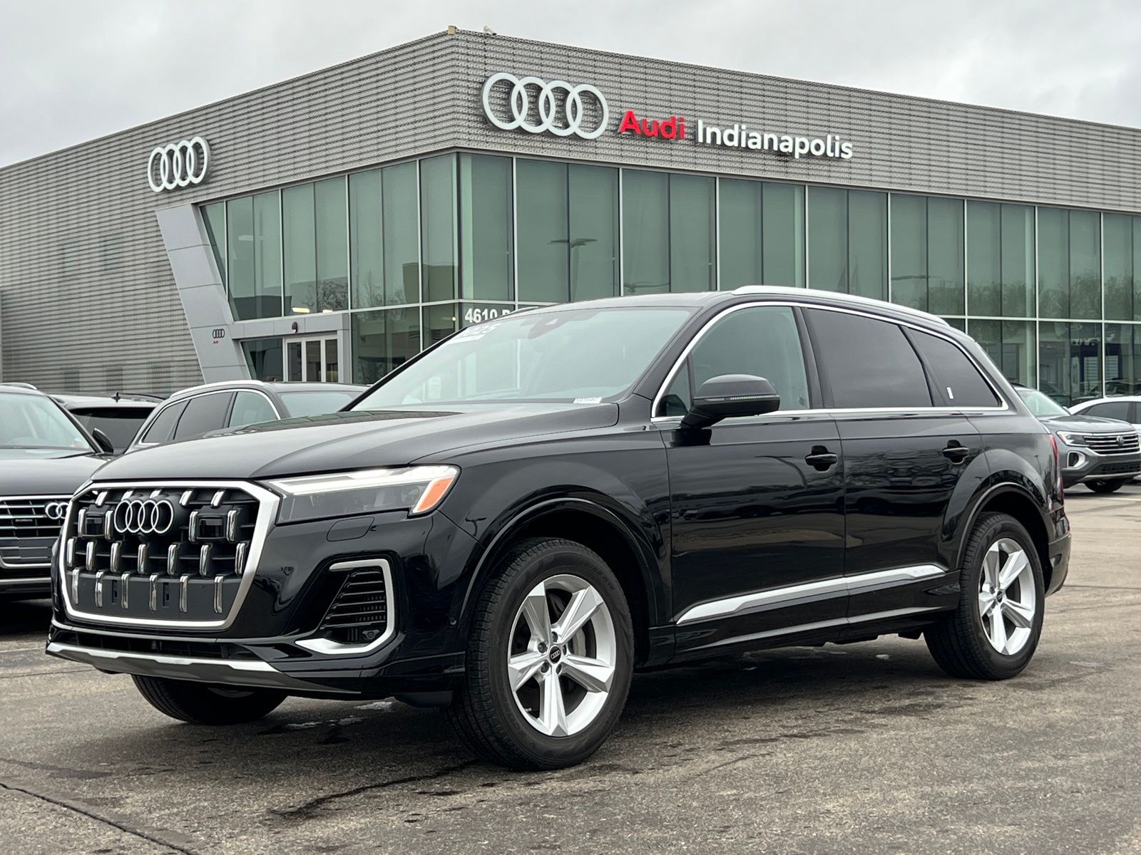 2025 Audi Q7 quattro Premium 55 TFSI