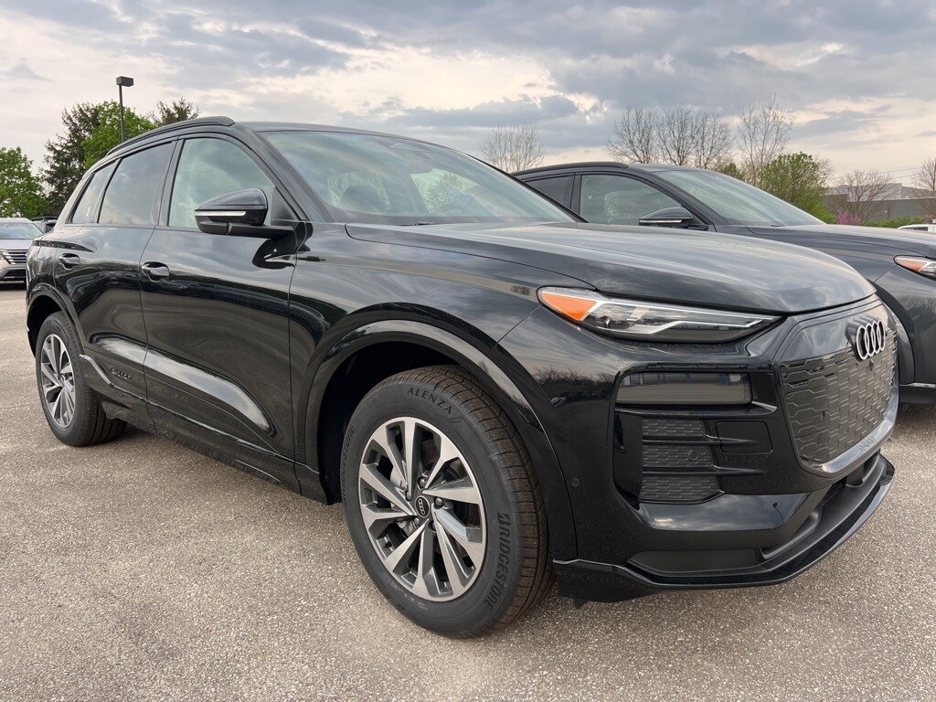 2025 Audi Q6 E-tron Premium photo 3