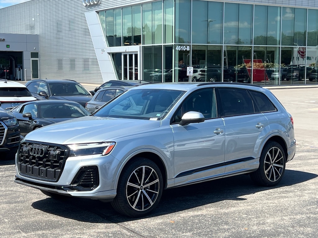 Certified 2025 Audi Q7 45 Premium Plus SUV