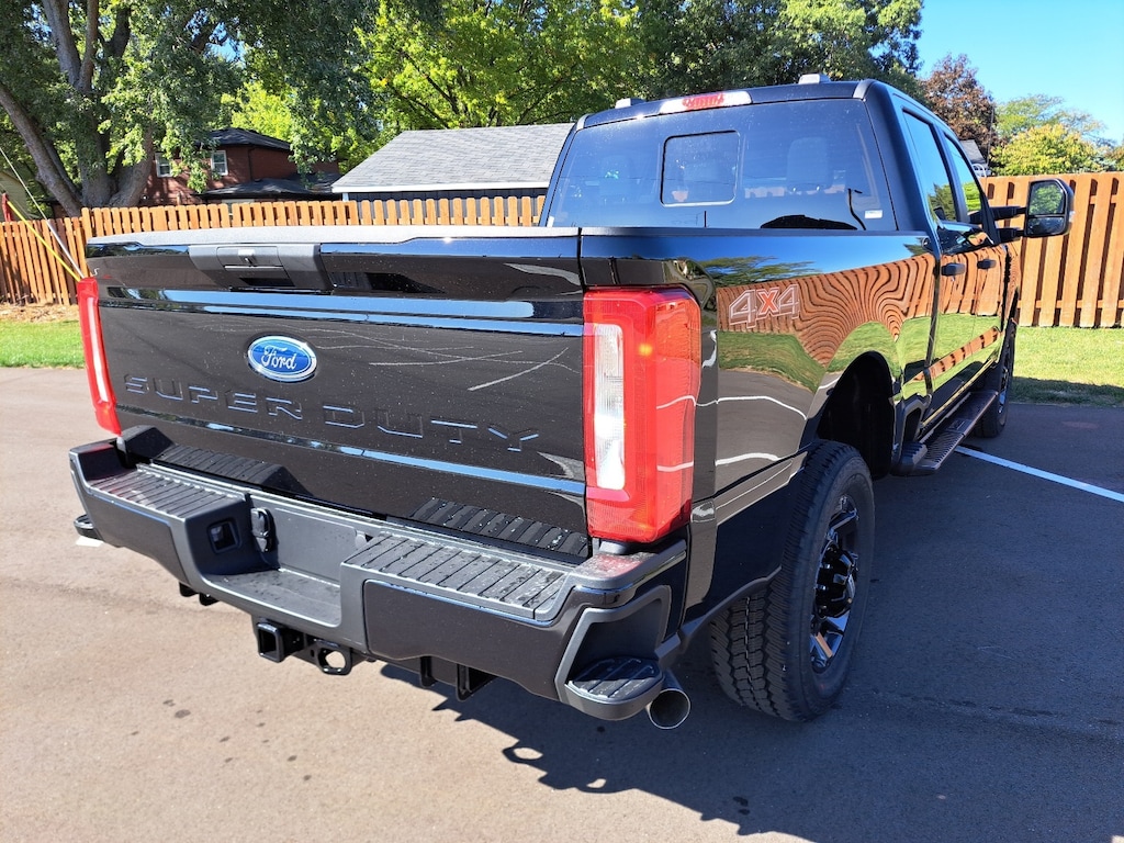 New 2026 Ford Super Duty F-250 SRW XL Truck Crew Cab