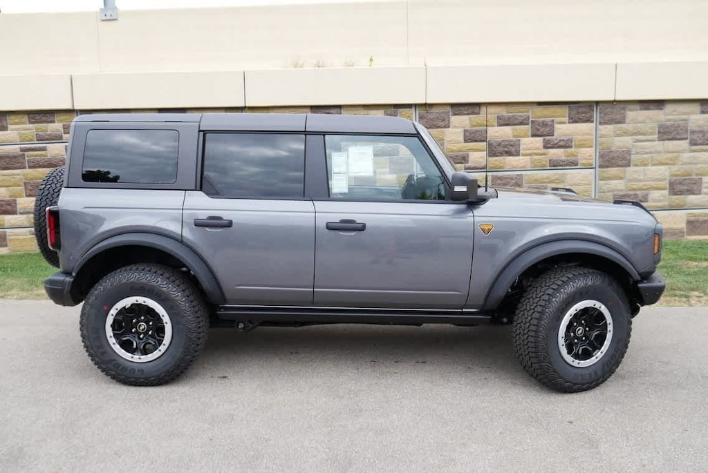 New 2025 Ford Bronco Badlands Advanced 4x4