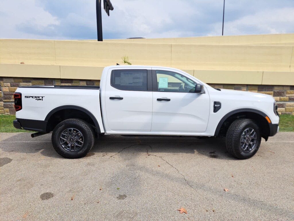 New 2025 Ford Ranger XLT 4WD Supercrew 5 Box 4WD SuperCrew 5 Box