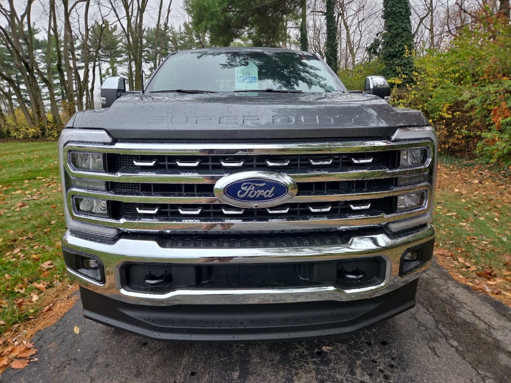 New 2026 Ford Super Duty F-250 SRW Lariat Truck Crew Cab